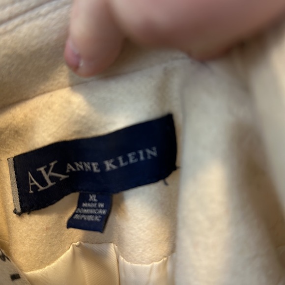 Anne Klein XL Ivory wool coat! - Picture 3 of 4